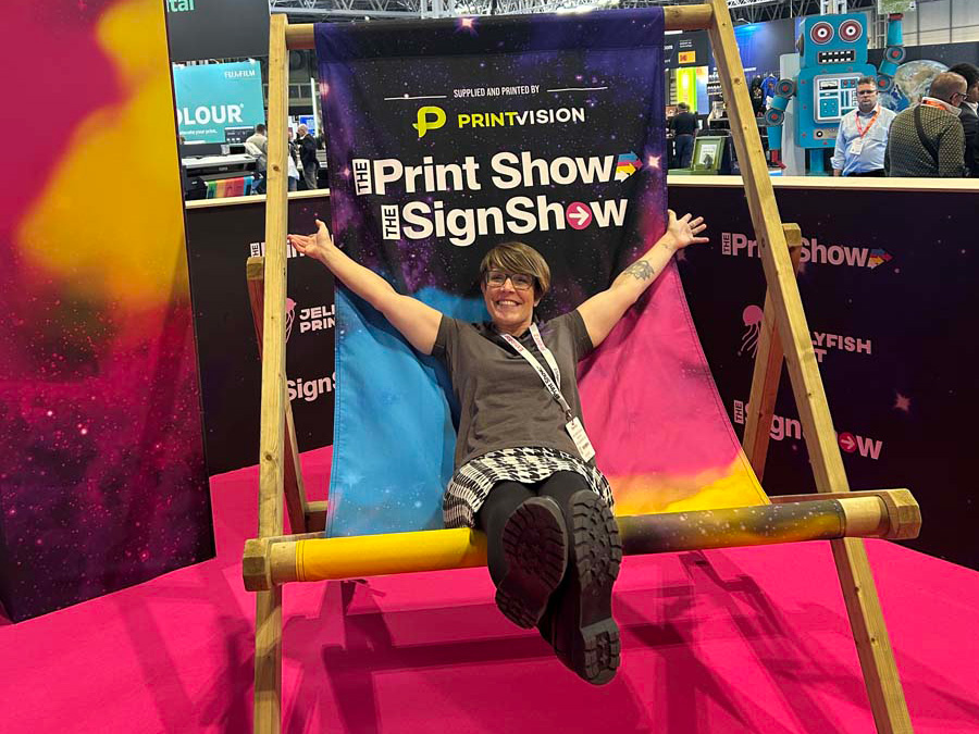hannah at The Print Show entrance